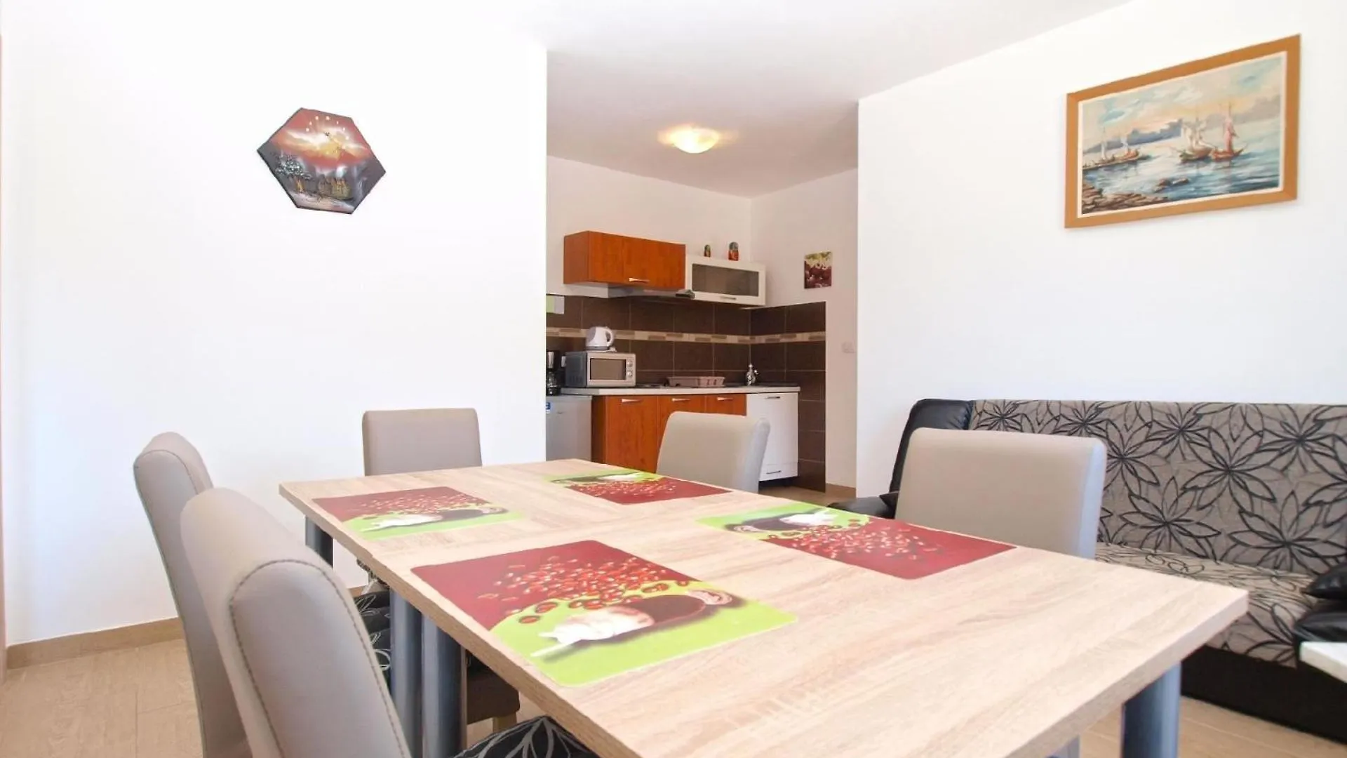 Ferienwohnung Fuer 5 Personen Ca 50 Qm In Liznjan, Istrien Suedkueste Von Istrien 0*, Liznjan Croatia
